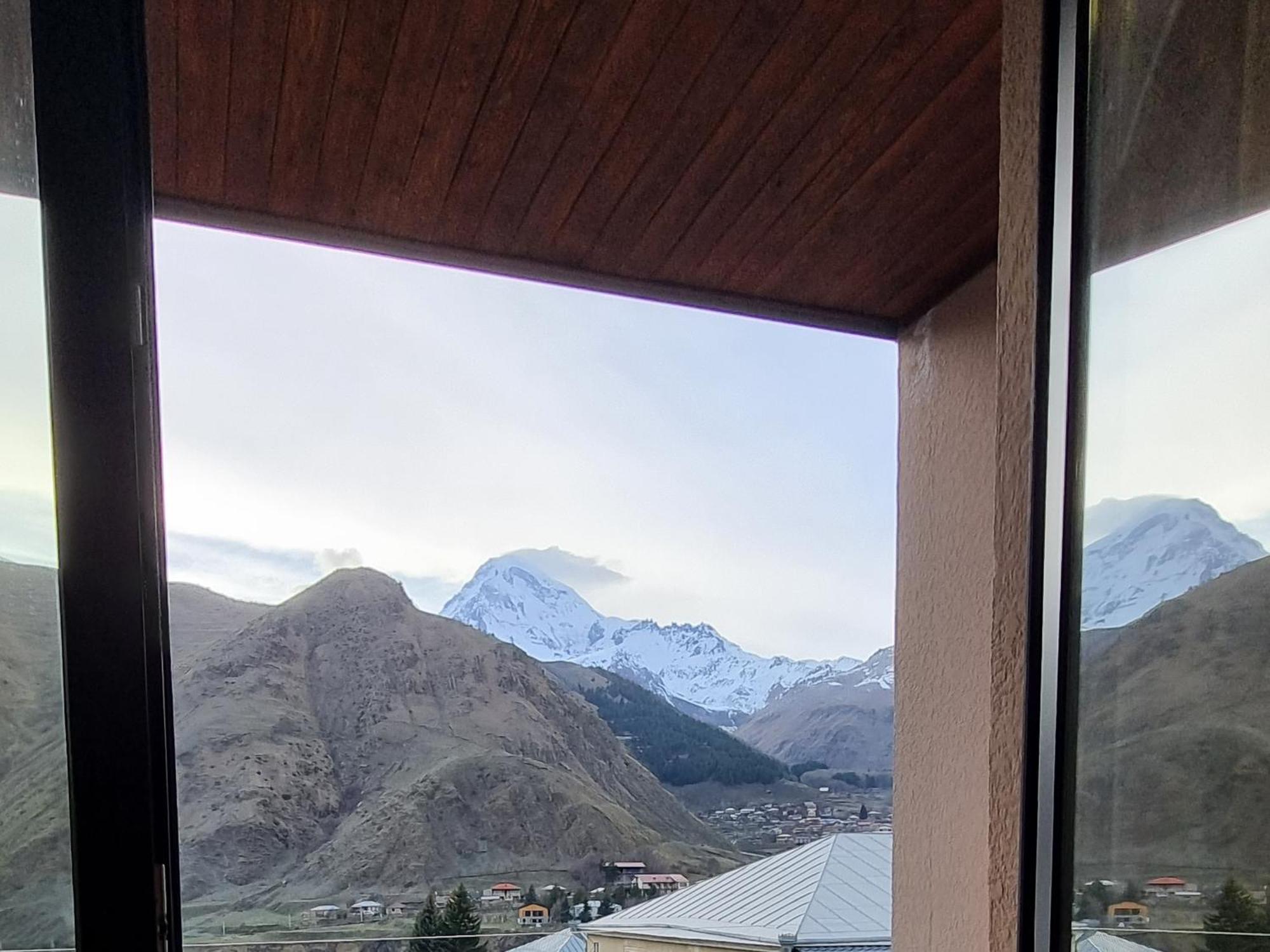 Hotel Sweet Night Kazbegi Oda fotoğraf
