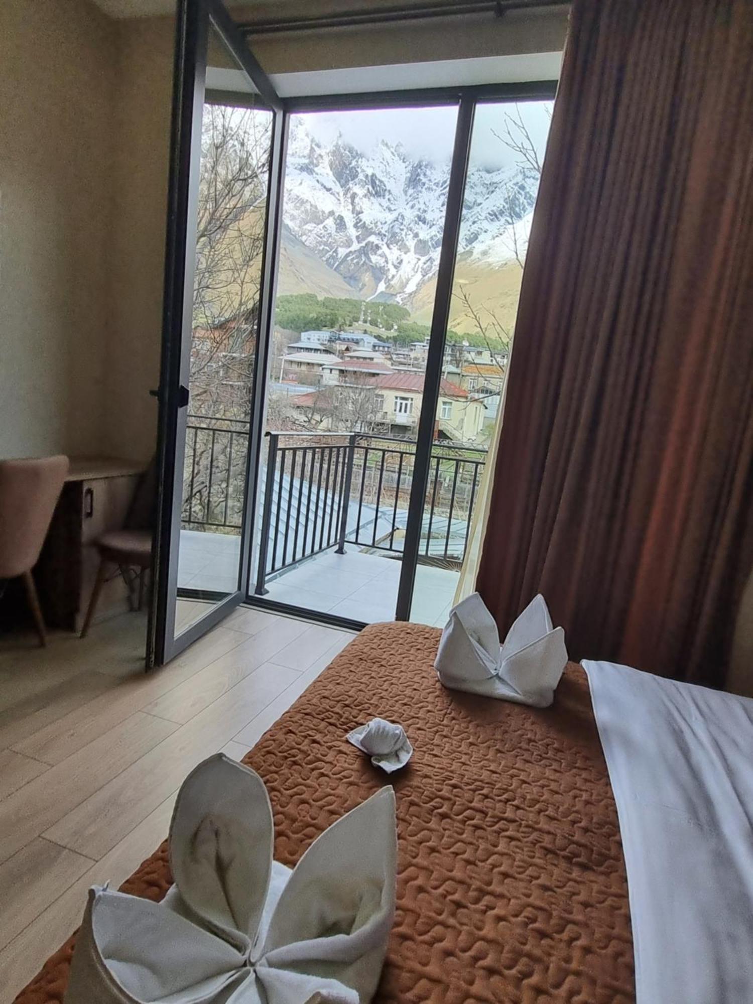 Hotel Sweet Night Kazbegi Oda fotoğraf