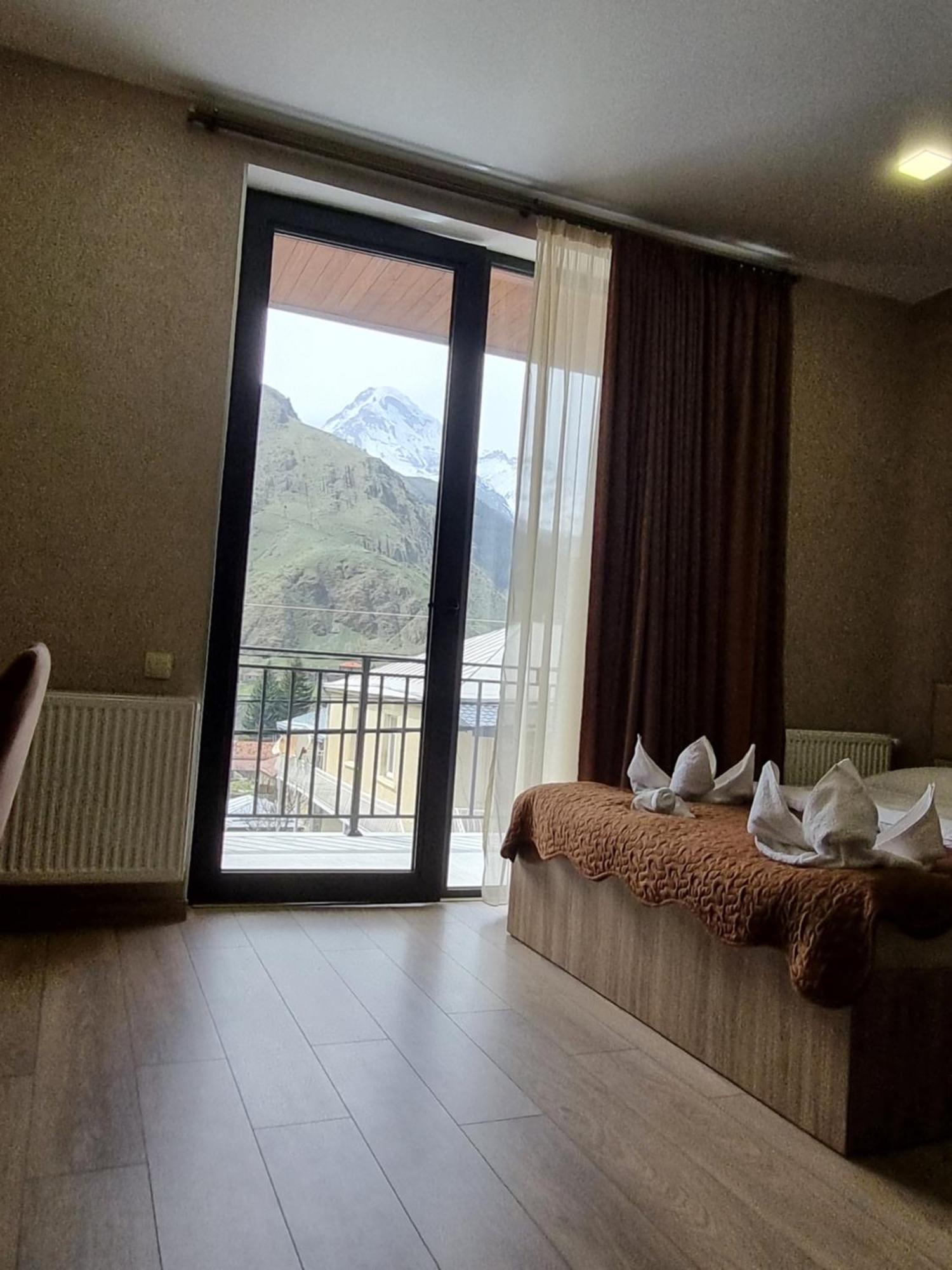 Hotel Sweet Night Kazbegi Oda fotoğraf