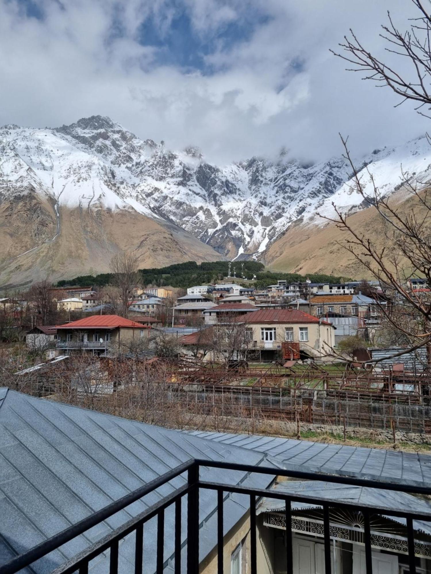 Hotel Sweet Night Kazbegi Oda fotoğraf
