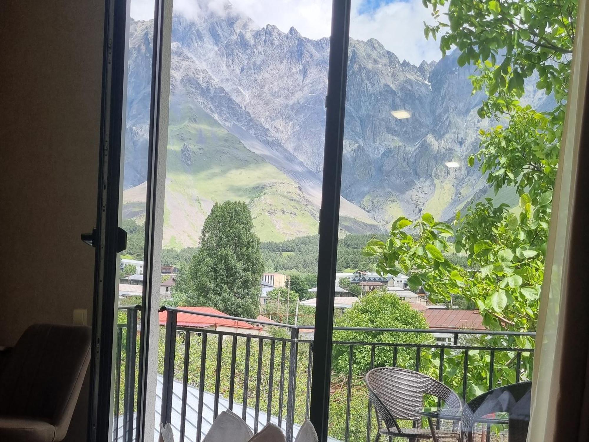 Hotel Sweet Night Kazbegi Oda fotoğraf
